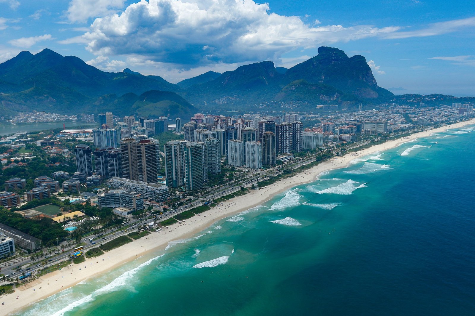 Lançamentos Av Lúcio Costa - Barra da Tijuca