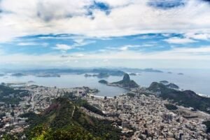 1 Quarto na Rua Moura Brasil 44 Guia de Plantas por Fachada