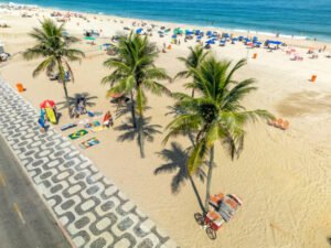Condomínio de studios na Rua Paul Redfern Ipanema plantas 2025