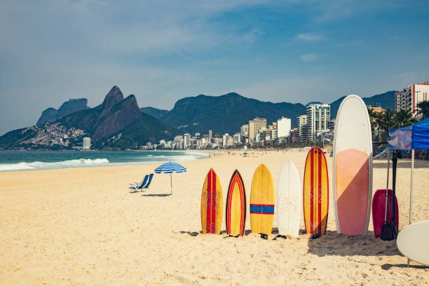 Condomínio novo na quadra da praia em Ipanema fotos e obras 2026